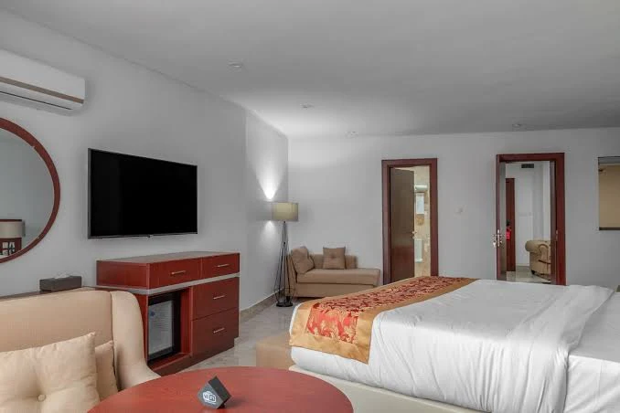 johnwood room